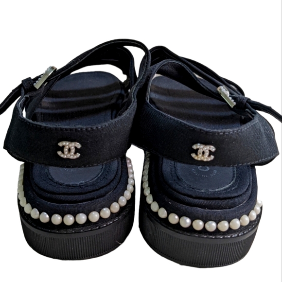 CHANEL Shoes - CHANEL BLACK GROSGRAIN FABRIC FAUX PEARL FLAT WOMEN'S SANDALS